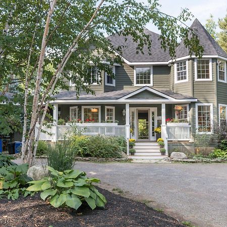 Craigleith Manor Bed & Breakfast Collingwood Exterior photo