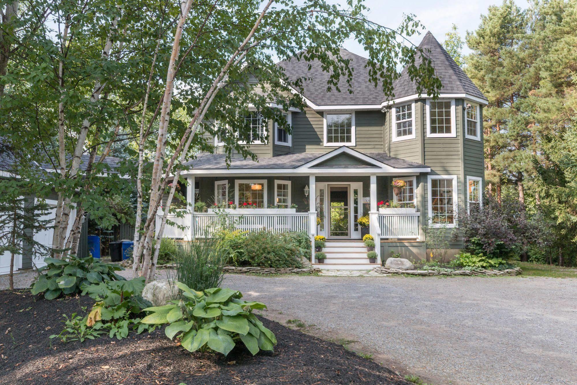 Craigleith Manor Bed & Breakfast Collingwood Exterior photo