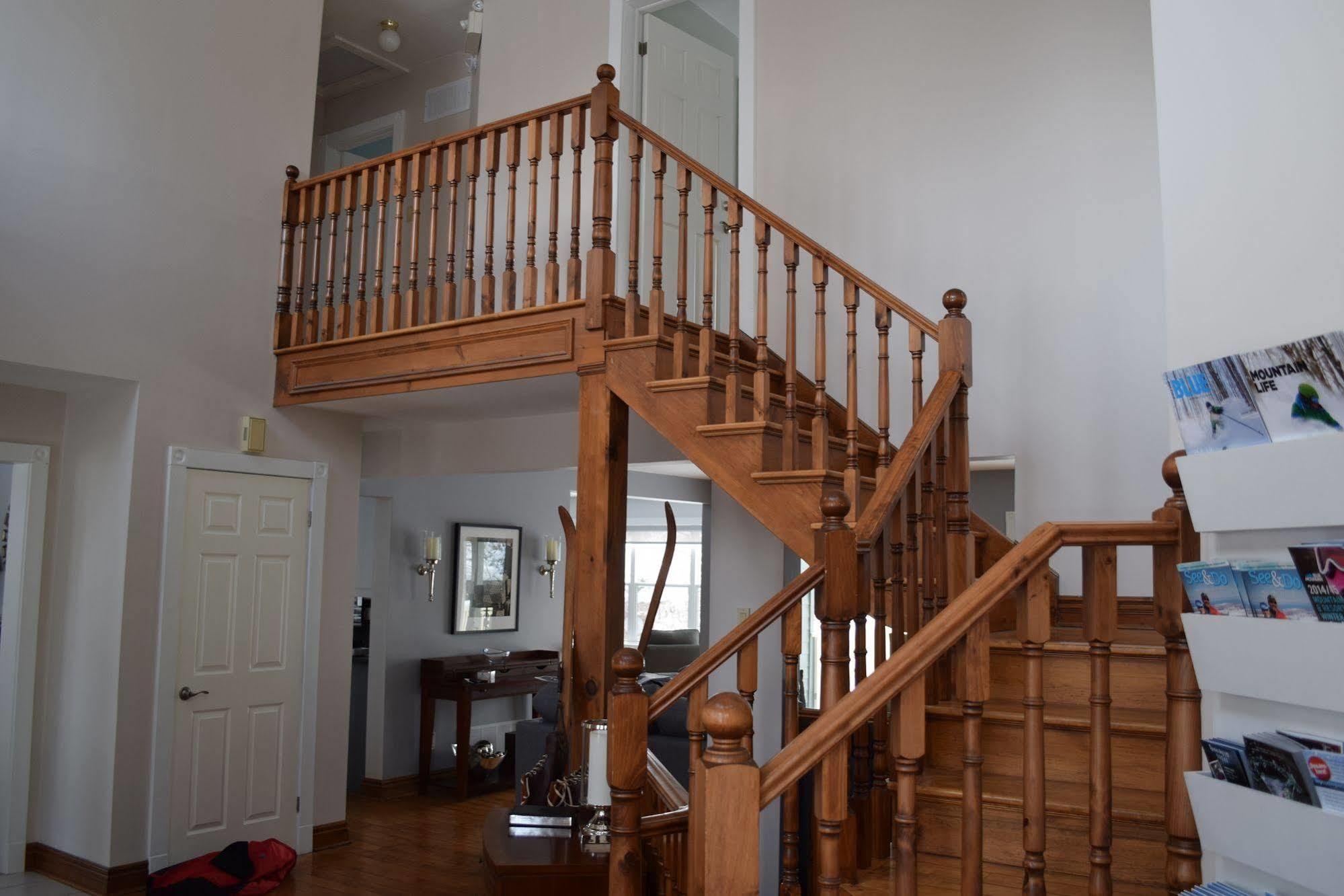 Craigleith Manor Bed & Breakfast Collingwood Exterior photo